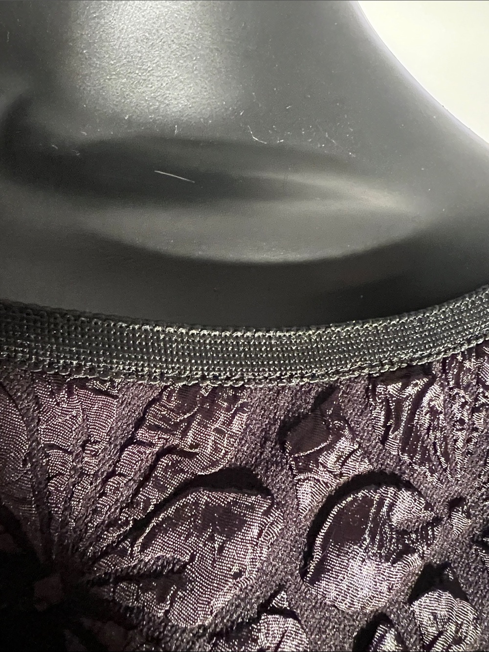NWOT Max Studio Black Textured Floral Jacquard Long-Sleeve Top - Picture 5 of 10